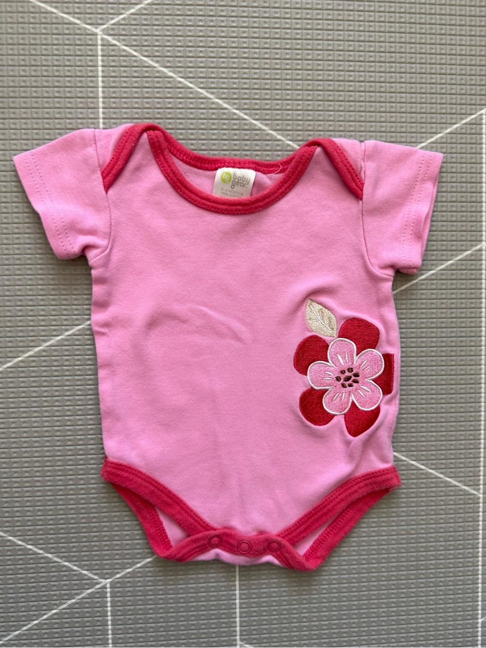 Baby gear|Vintage Pink baby Girl onesie short sleeve bodysuit,floral embroidery•
